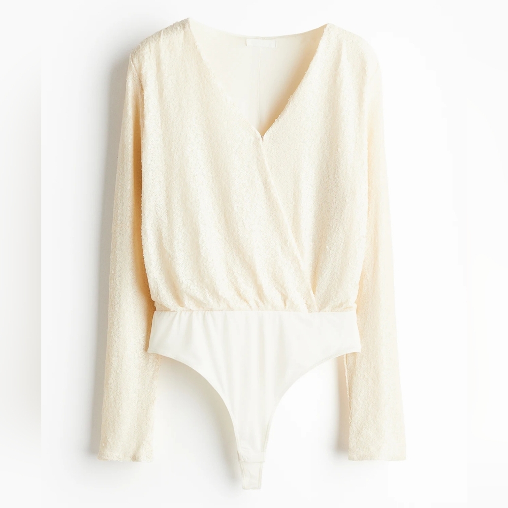 NEW ♡ H&M Off-White Mini Sequined Bodysuit | V-Neck Longsleeve | Size Medium